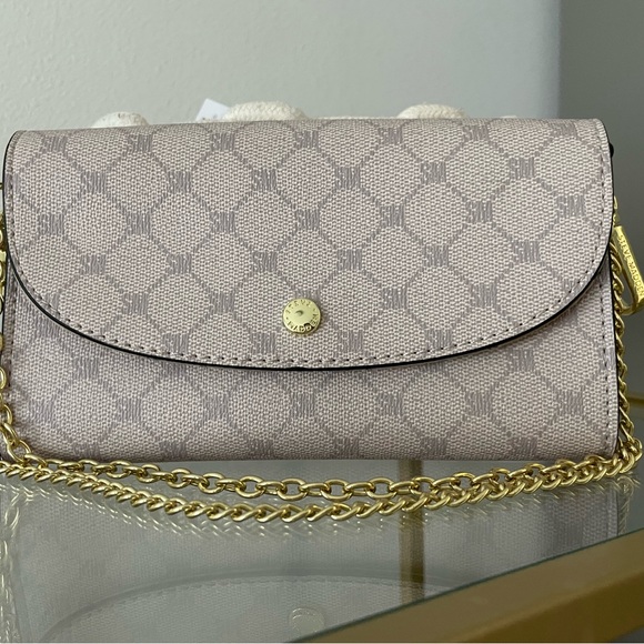 Excellent condition ! Prety light grey color !!Steve Madden Wallet Crossbody🩶 - Picture 4 of 6